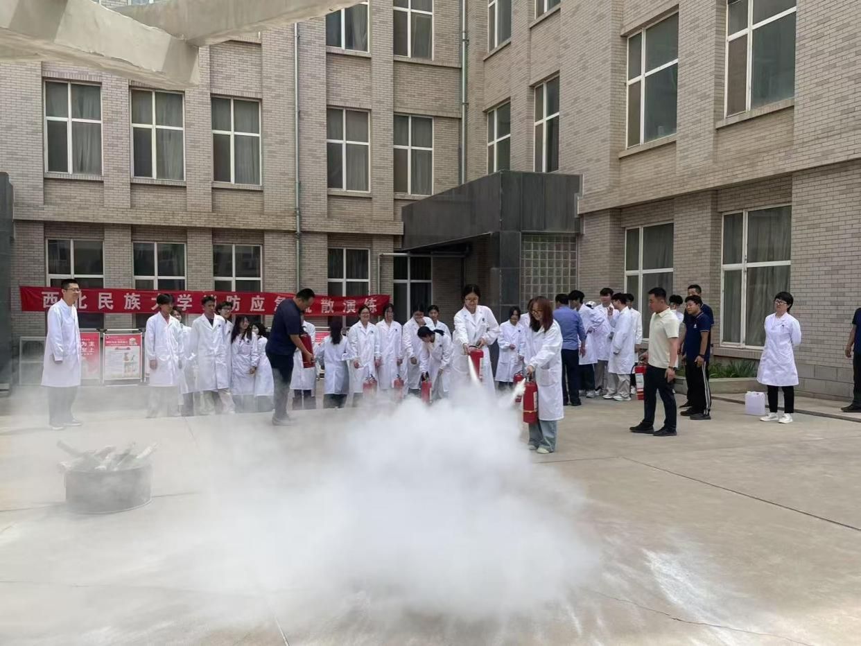 實驗教學部開展2025年“安全生產月”宣傳教育活動